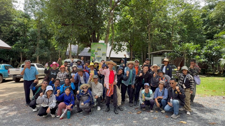 วันที่ 31 กรกฎาคม 2569 เเละวันที่ 1 สิงหาคม  2569  นำโดยนายทองดี มังคุณ นายกองค์การบริหารส่วนตำบลขอนยูงร่วมกับสมาชิกสภาองค์การบริหารส่วนตำบลขอนยูง ได้จัดทำโครงการพัฒนา ยกระดับ บุคลากร เพิ่มขีดความสามารถทางการแข่งขันด้านวัฒนธรรม (Soft Power) ผ่านงานถ้ำสิงห์ Festval องค์การบริหารส่วนตำบลขอนยูง อ.กุดจับ จ.อุดรธานี ภายใต้โครงการส่งเสริมการท่องเที่ยวเชิงอนุรัก์ภายในตำบลขอนยูง (เดินป่าศึกษาเส้นทางธรรมชาติ)